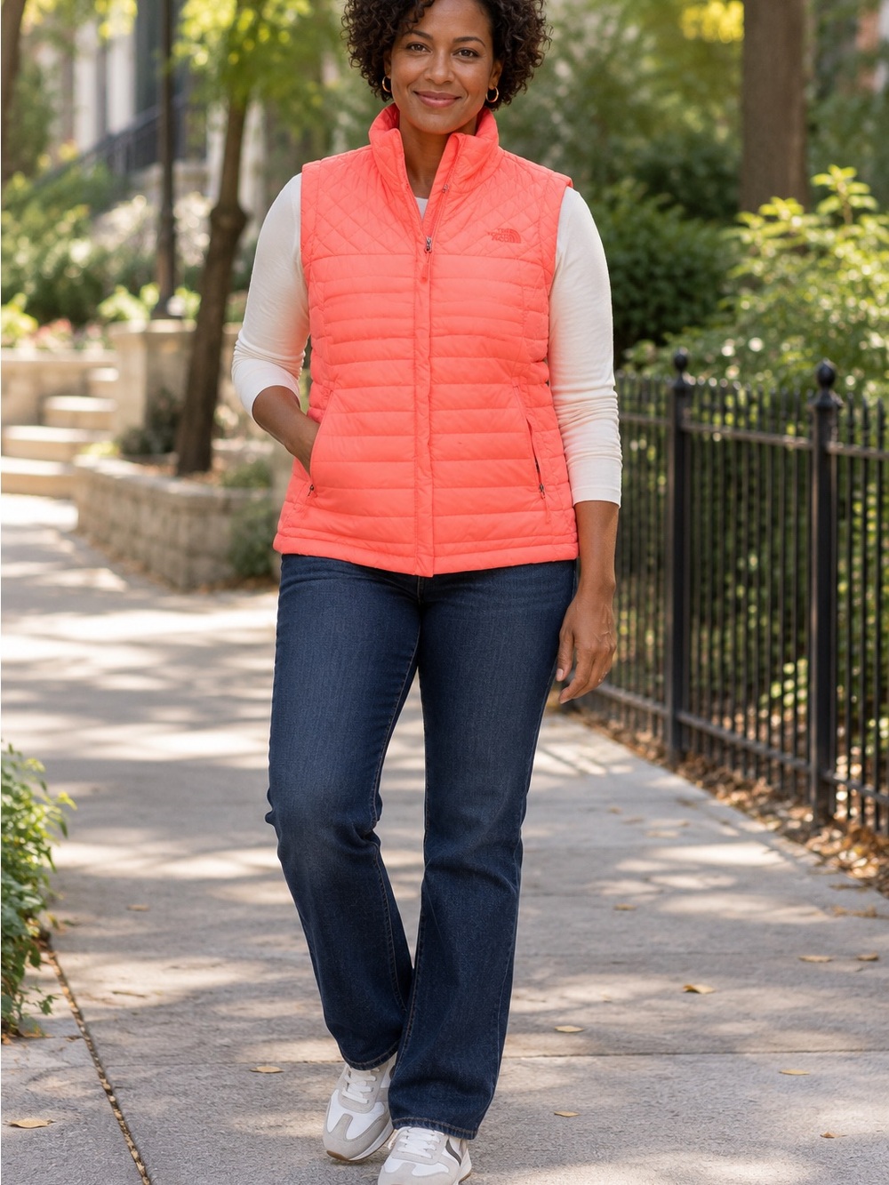 The North Face Gig Harbor Vest Women’s M Neon Peach Quilted NWT